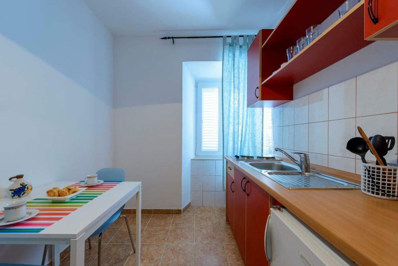 Apartments Regina 챠브타트 외부 사진